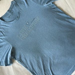 Travis Mathew Graphic Tee, Size Large